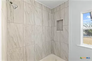 104 E Whitney St, Hamilton, TX 76531 - Photo 6