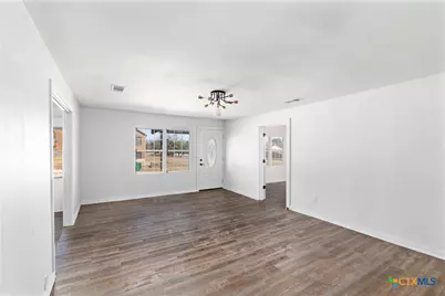 104 E Whitney Street, Hamilton, TX 76531 - Photo 14