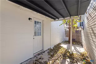 104 E Whitney St, Hamilton, TX 76531 - Photo 24