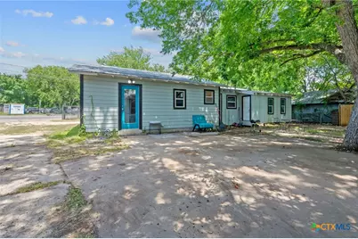1013 N Colorado Street, Lockhart, TX 78644 - Photo 4