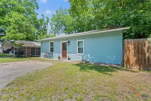 1013 N Colorado St, Lockhart, TX 78644 - Photo 8