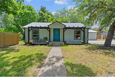 1013 N Colorado Street, Lockhart, TX 78644 - Photo 1
