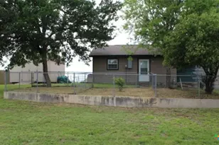 182 Oak Terrace, Seguin, TX 78155 - Photo 4