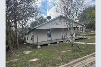 507 King Street, Cuero, TX 77954 - Photo 2