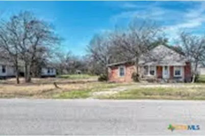 118 S Front Avenue, Troy, TX 76579 - Photo 1