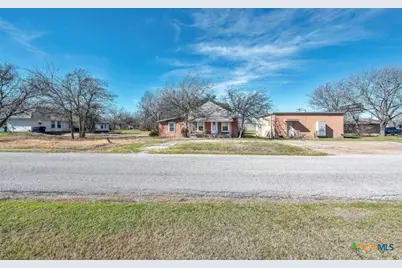 118 S Front Avenue, Troy, TX 76579 - Photo 2