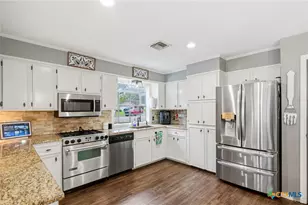 602 Bramble Bush Ln, Victoria, TX 77904 - Photo 14