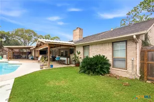 602 Bramble Bush Ln, Victoria, TX 77904 - Photo 10