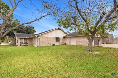 602 Bramble Bush Lane, Victoria, TX 77904 - Photo 6
