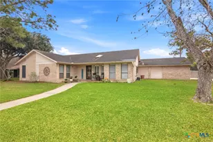 602 Bramble Bush Ln, Victoria, TX 77904 - Photo 2