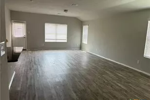 2425 Arctic Warbler, New Braunfels, TX 78130 - Photo 2