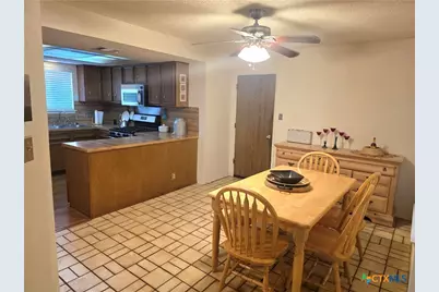 1611 E Messick Loop, Round Rock, TX 78681 - Photo 4