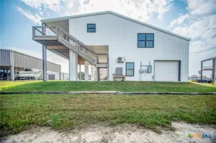 38 Penny Ln, Port O'Connor, TX 77982 - Photo 2