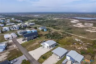 38 Penny Ln, Port O'Connor, TX 77982 - Photo 10