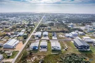 38 Penny Ln, Port O'Connor, TX 77982 - Photo 8