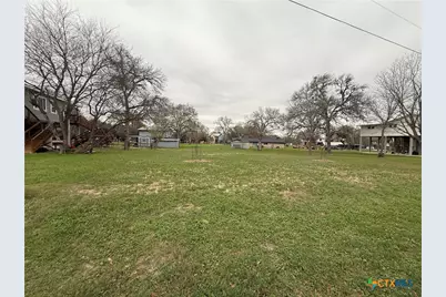 110 Lake Forrest Drive, Seguin, TX 78155 - Photo 2