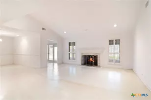 603 Suzanne St, Edna, TX 77957 - Photo 6