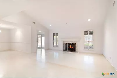 603 Suzanne Street, Edna, TX 77957 - Photo 6