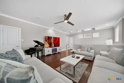 620 N Guenther Avenue, New Braunfels, TX 78130 - Photo 14