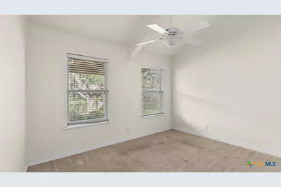 24930 Cedar Creek Drive, New Braunfels, TX 78132 - Photo 32