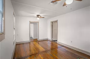 533 W Bridge St, New Braunfels, TX 78130 - Photo 26