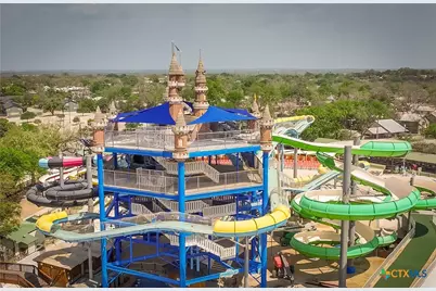 533 W Bridge Street, New Braunfels, TX 78130 - Photo 38