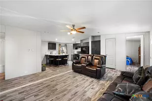 23307 Hickory Shadow, Elmendorf, TX 78112 - Photo 24