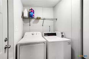 23307 Hickory Shadow, Elmendorf, TX 78112 - Photo 28