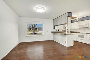 1445 Devin Dr, New Braunfels, TX 78130 - Photo 8