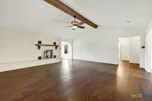 1445 Devin Dr, New Braunfels, TX 78130 - Photo 6