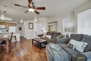 730 E Mather St, New Braunfels, TX 78130 - Photo 12