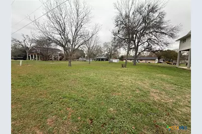 112 Lake Forrest Dr., Seguin, TX 78155 - Photo 1