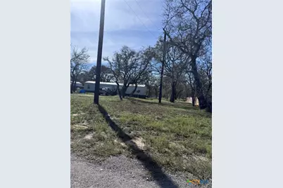 820 County Road 429, Stockdale, TX 78160 - Photo 16