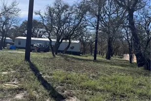 820 County Rd 429, Stockdale, TX 78160 - Photo 16