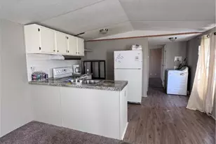 820 County Rd 429, Stockdale, TX 78160 - Photo 6