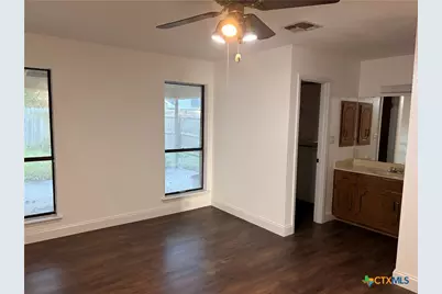 108 Queenswood Trail, Victoria, TX 77901 - Photo 10