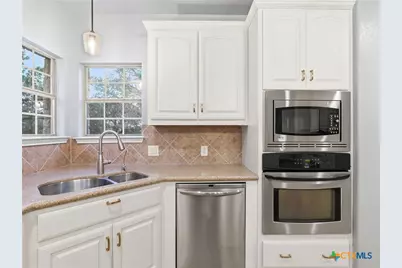 10302 Teich Loop, New Braunfels, TX 78132 - Photo 10