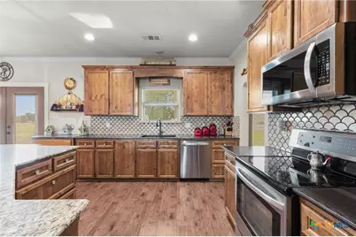 452 County Road 470, Chilton, TX 76632 - Photo 8