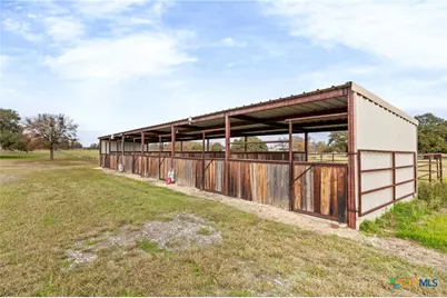 452 County Road 470, Chilton, TX 76632 - Photo 44