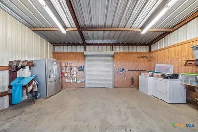 452 County Road 470, Chilton, TX 76632 - Photo 36