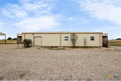 452 County Road 470, Chilton, TX 76632 - Photo 32