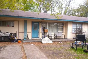 212 E Rosemary Dr, Seguin, TX 78155 - Photo 2