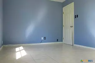 212 E Rosemary Dr, Seguin, TX 78155 - Photo 14