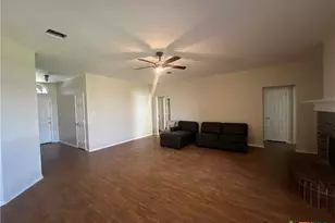 2130 Jasons W Ct, New Braunfels, TX 78130 - Photo 4