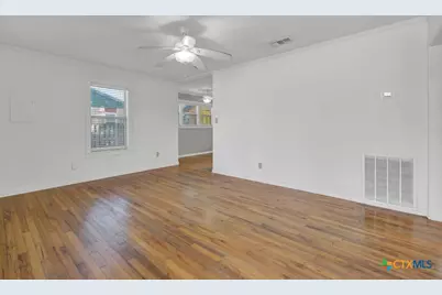 264 Cross River Street, New Braunfels, TX 78130 - Photo 8