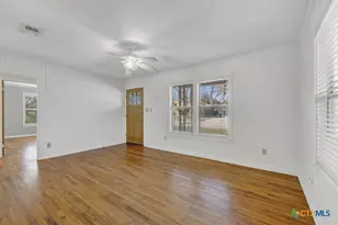 264 Cross River St, New Braunfels, TX 78130 - Photo 6