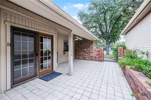 714 Cedar Pkwy, Seguin, TX 78155 - Photo 8