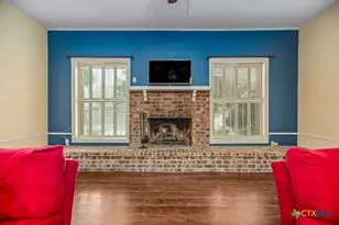 407 Robinson St, Edna, TX 77957 - Photo 10