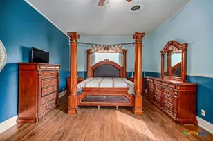 407 Robinson St, Edna, TX 77957 - Photo 22