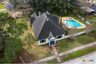 407 Robinson Street, Edna, TX 77957 - Photo 40